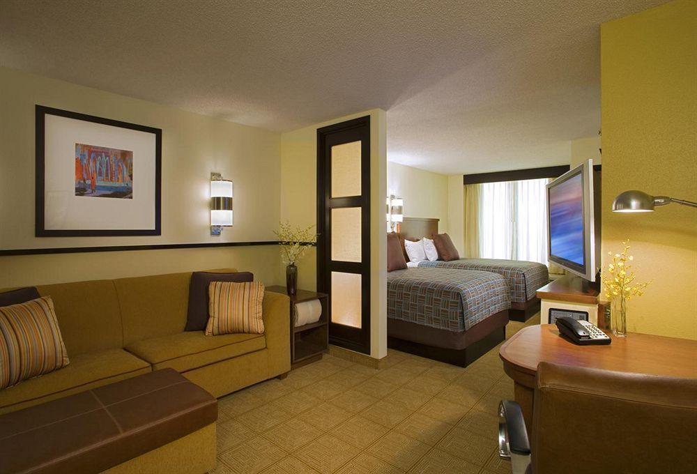 Hyatt Place South Bend/Mishawaka Dış mekan fotoğraf